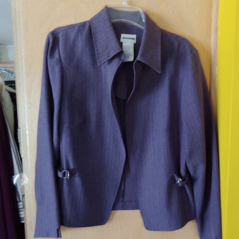 Ladies suit